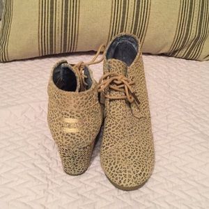 Toms Booties